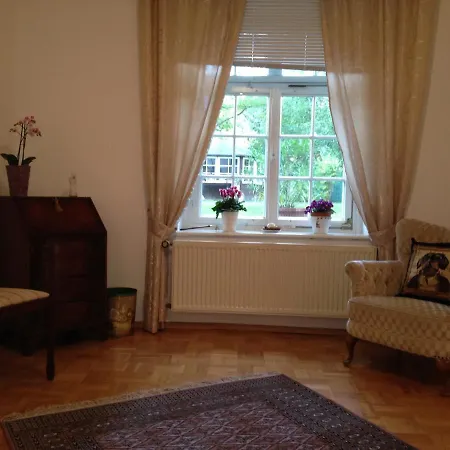 Fusslaeufig Zum Domplatz Wohnen In Der Hortensia